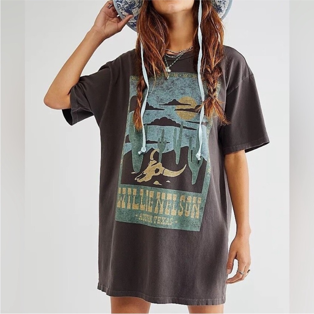 Free People x Daydreamer Willie Nelson Graphic Tee oversized size XS